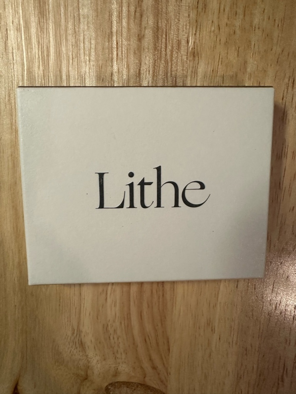 Lithe Cream Eyeshadow Palette — Soft Neutral Shades